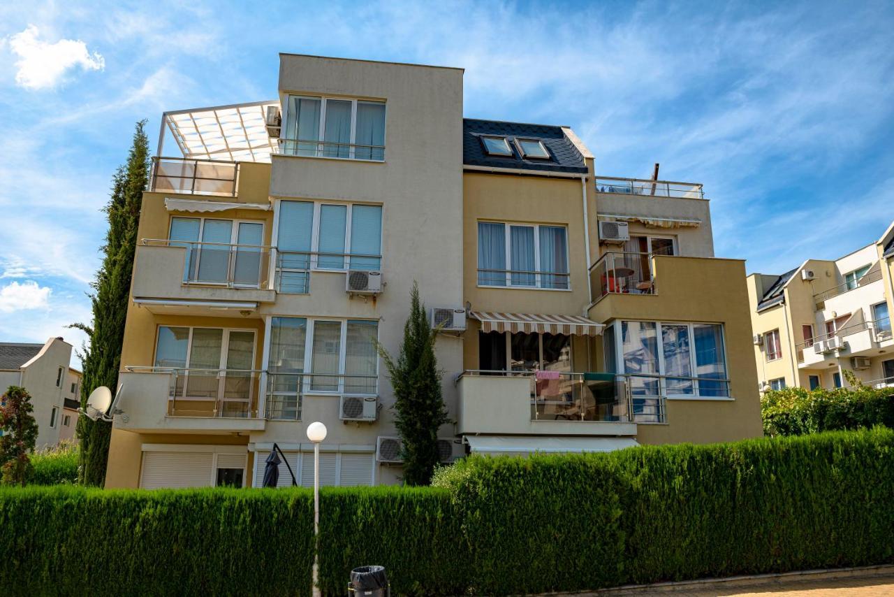 Menada Belle View Apartments Sveti Vlas Exteriör bild