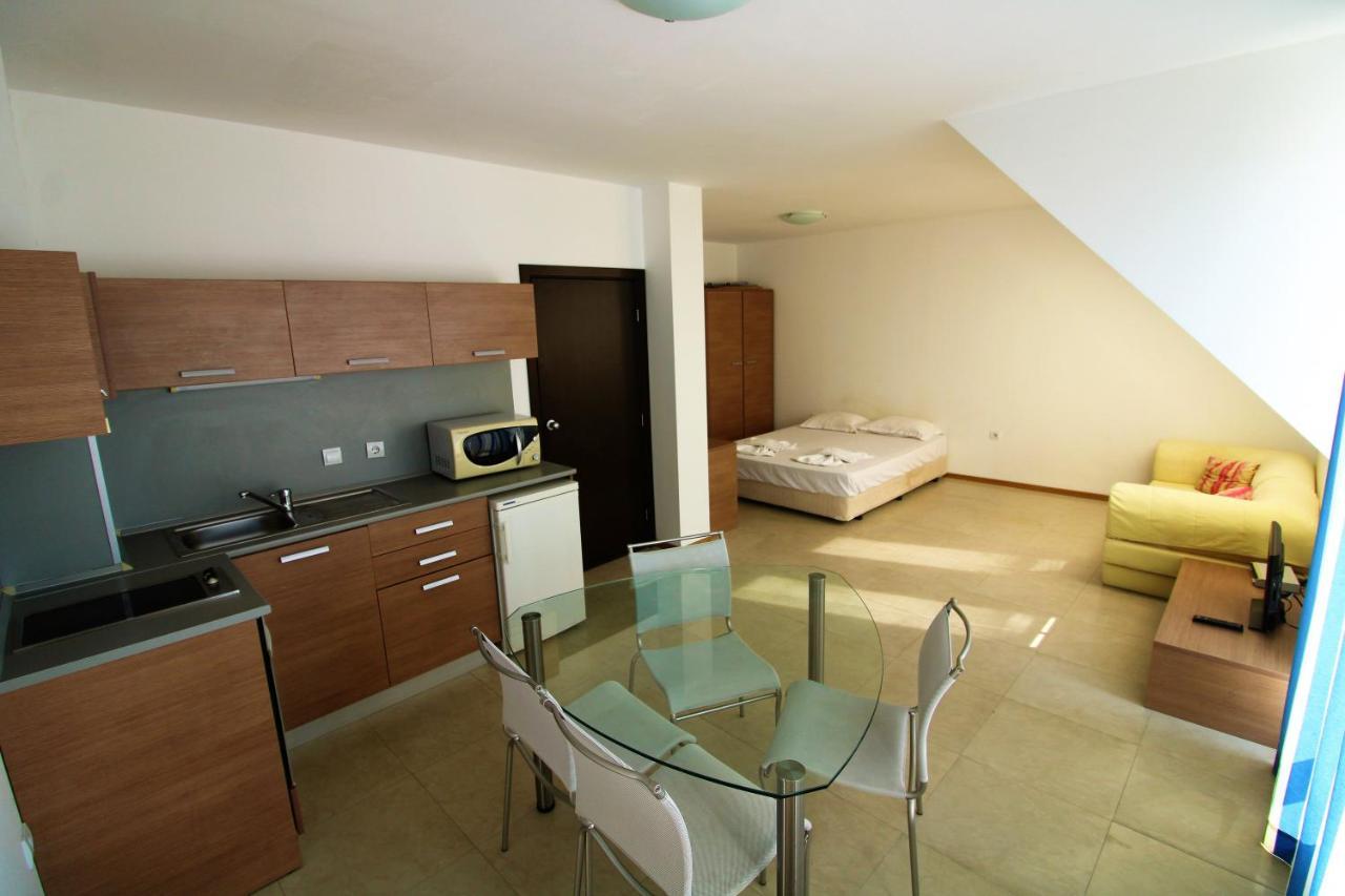 Menada Belle View Apartments Sveti Vlas Exteriör bild