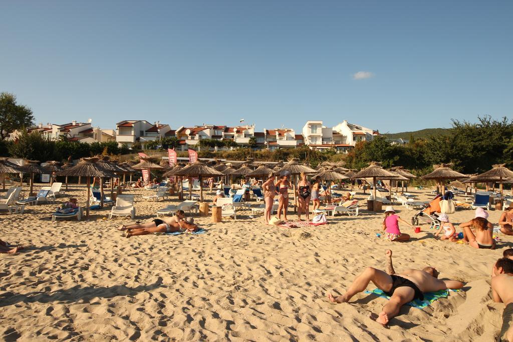 Menada Belle View Apartments Sveti Vlas Exteriör bild