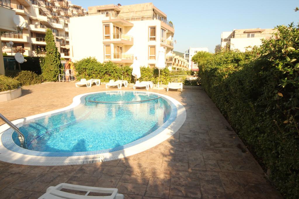 Menada Belle View Apartments Sveti Vlas Exteriör bild